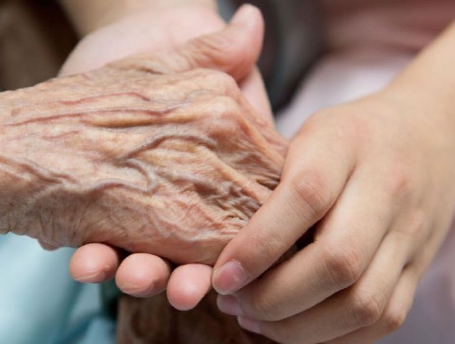 AGOSTO, MES DEDICADO A LOS ANCIANOS