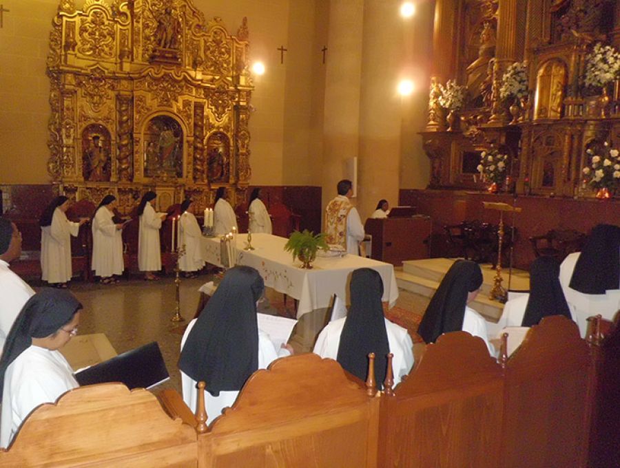 TRIDUO Y FIESTA EN HONOR A SANTA ANA