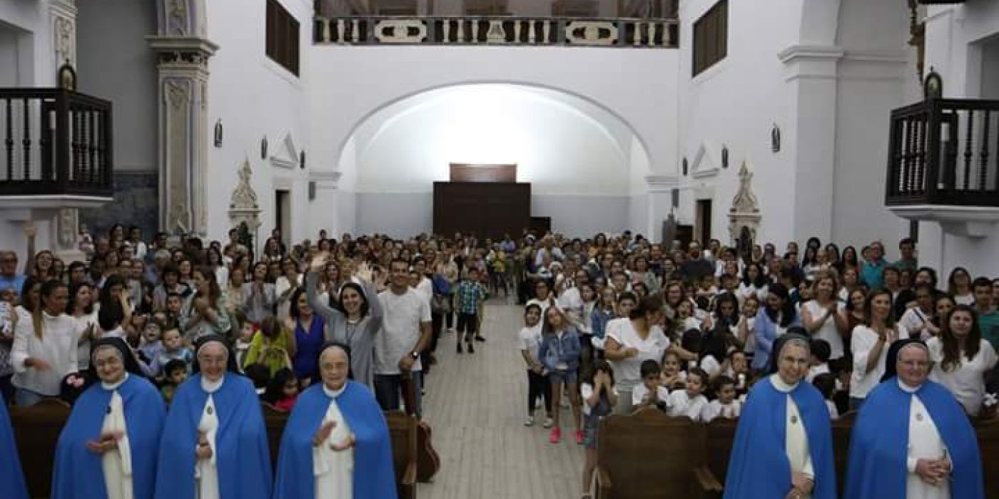 De la boca de los niños sale la alabanza perfecta