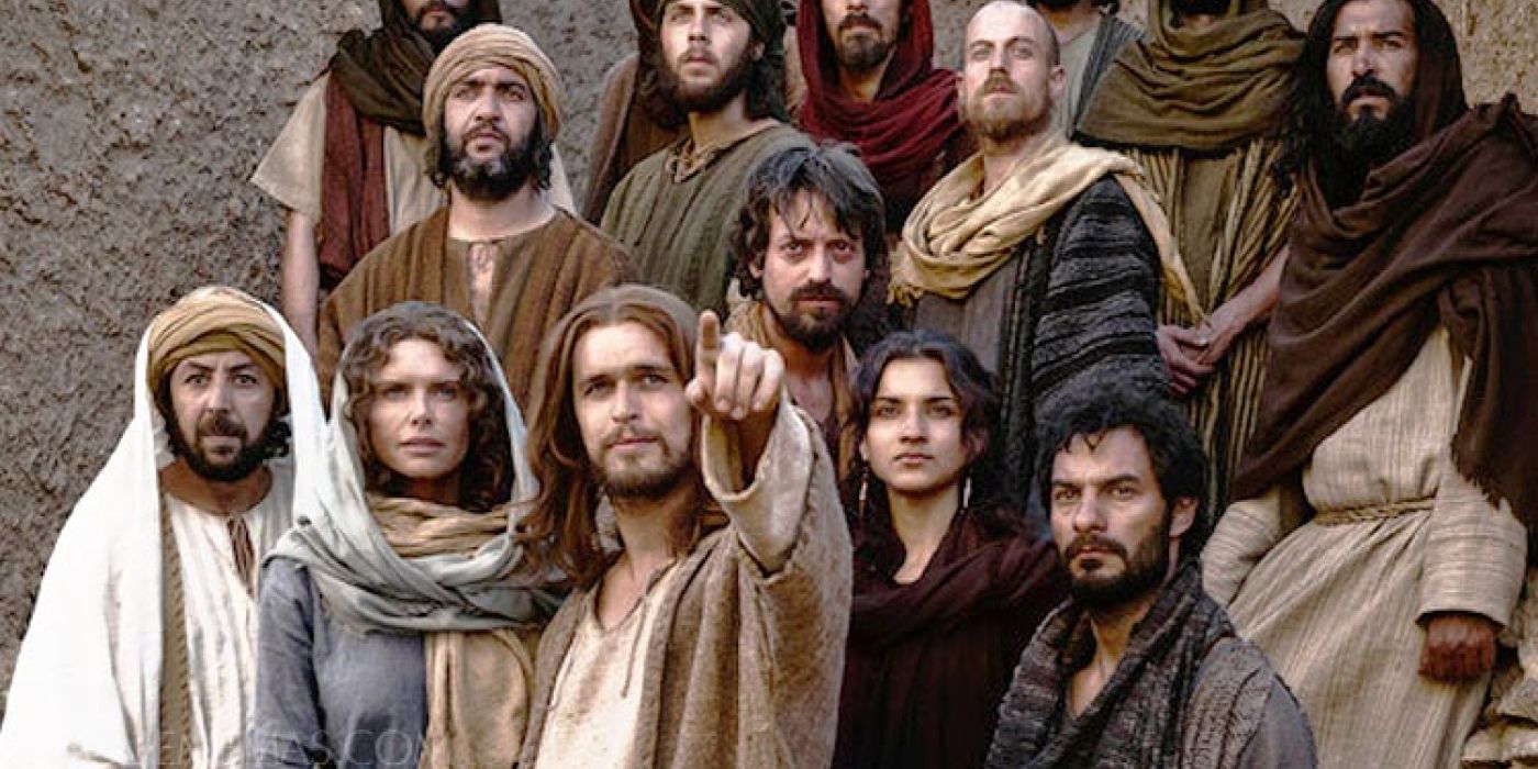 SEXTO DOMINGO DE PASCUA Dios ama. Cristo ama. Nosotros nos amamos. Nosotros somos amados